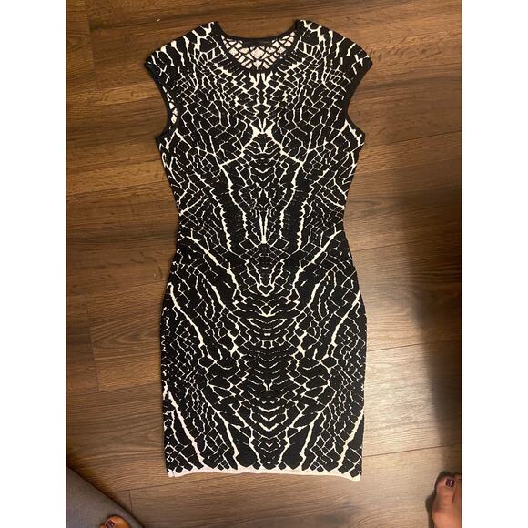 EUC RVN alligator reptile print dress sz: M - Picture 7 of 10